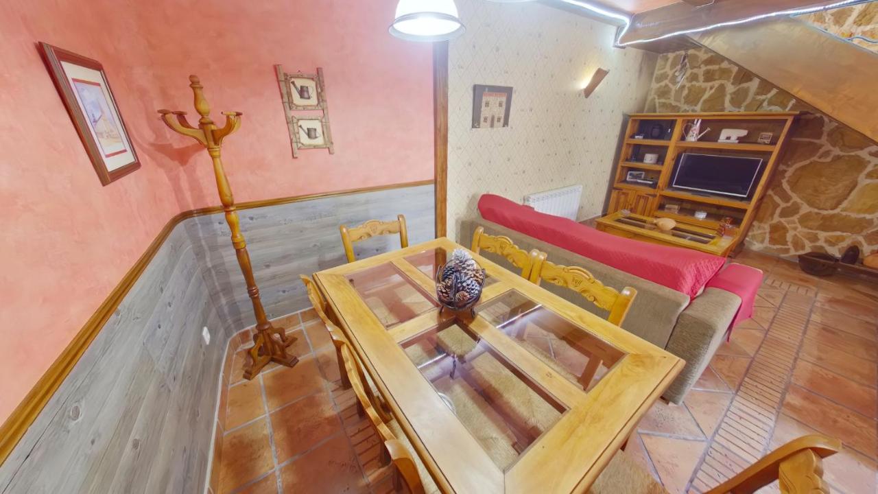 Ruralrut-El Tiemblo Wifi, Cabina De Hidromasaje, Aire Acondicionado Y A Pocos Metros De Zonas De Bano Naturales Buitenkant foto