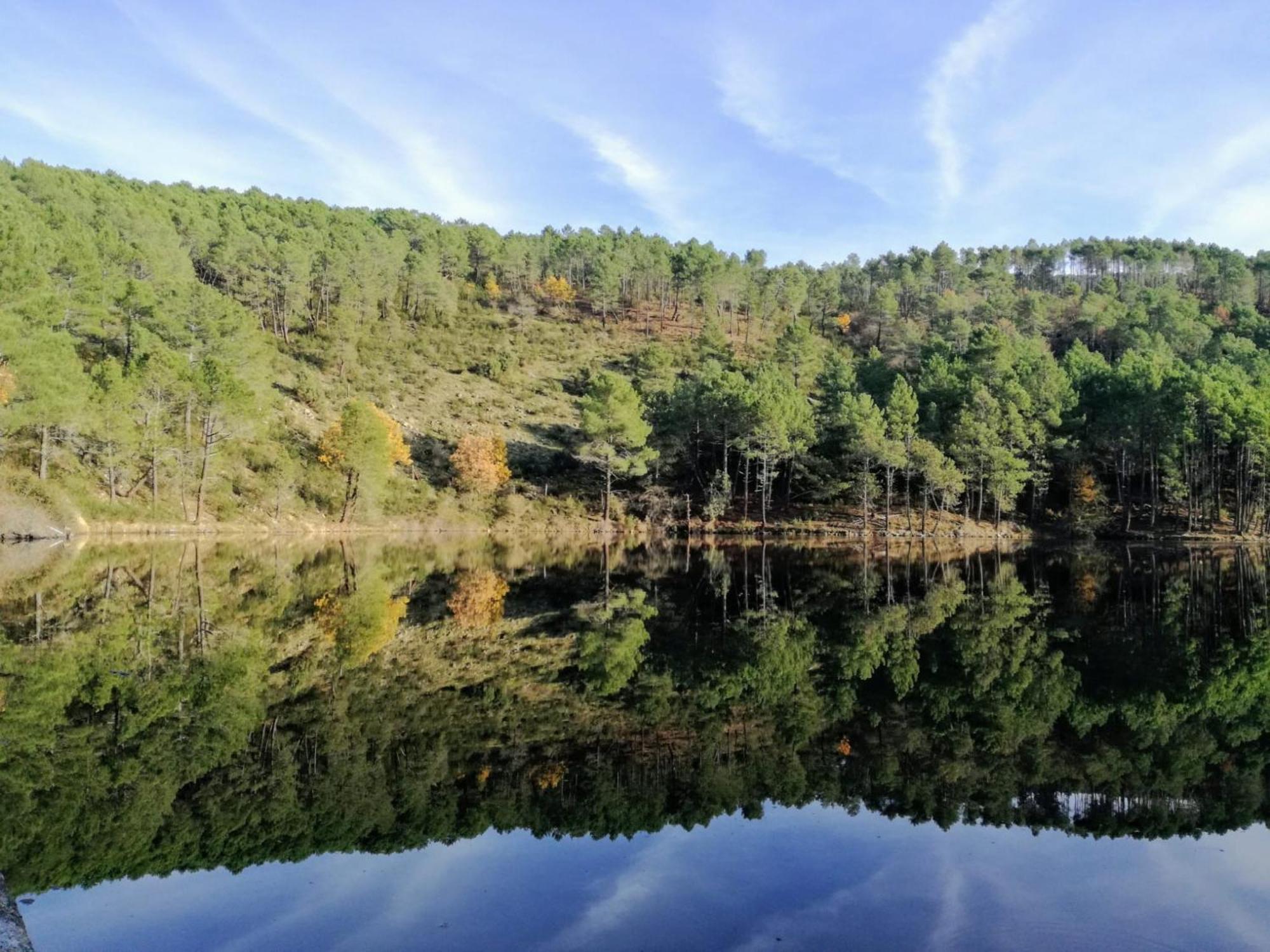 Ruralrut-El Tiemblo Wifi, Cabina De Hidromasaje, Aire Acondicionado Y A Pocos Metros De Zonas De Bano Naturales Buitenkant foto