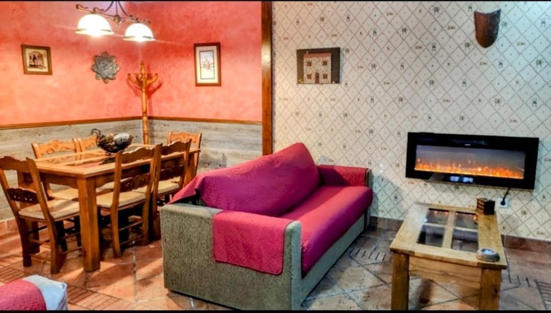 Ruralrut-El Tiemblo Wifi, Cabina De Hidromasaje, Aire Acondicionado Y A Pocos Metros De Zonas De Bano Naturales Buitenkant foto